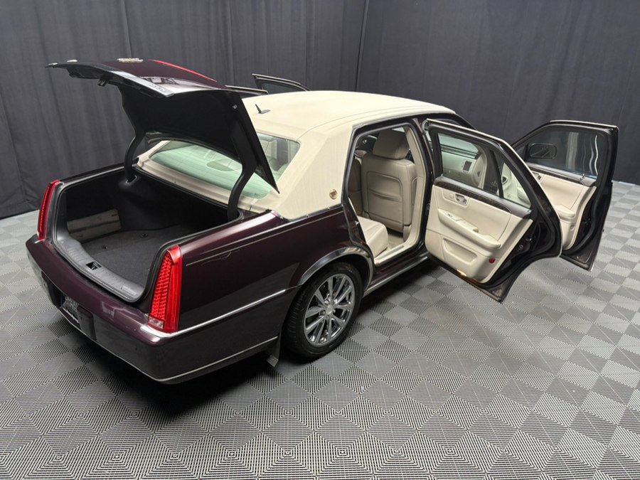 Used 2008 Cadillac DTS Luxury I FWD image 20