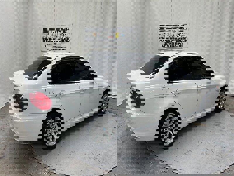 Used 2011 BMW 328i xDrive Sedan image 6