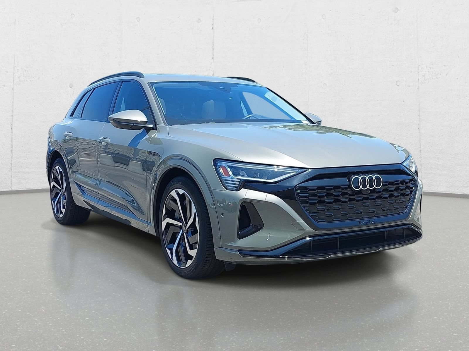 Used 2024 Audi Q8 e-tron Premium Plus w/ Prestige Package AWD/4WD image 3