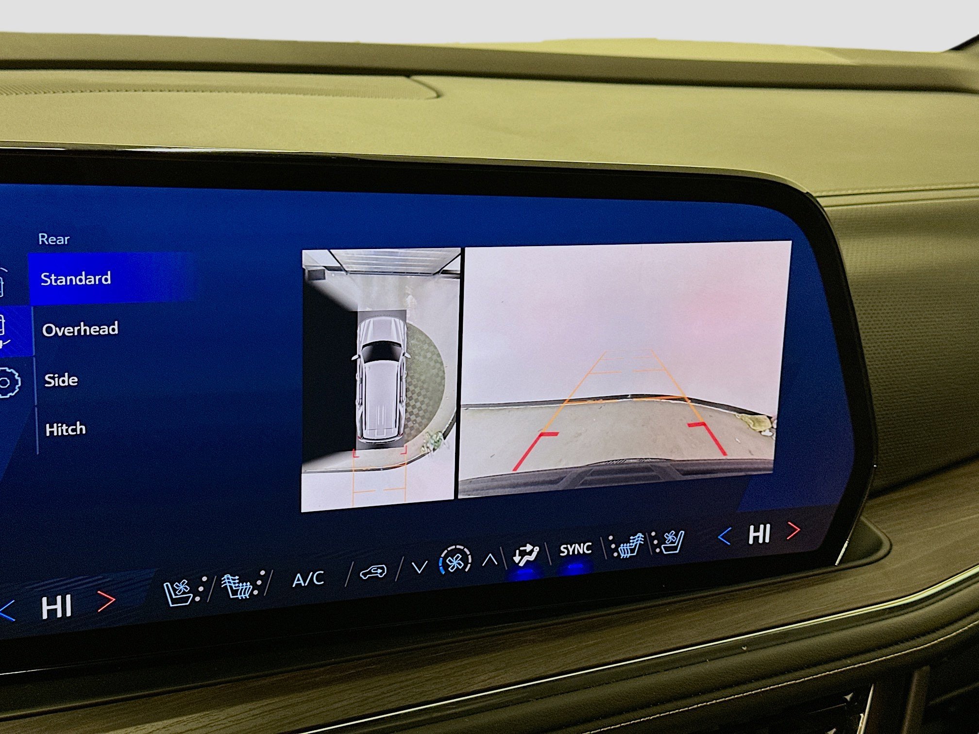 Used 2025 Chevrolet Tahoe Premier image 23