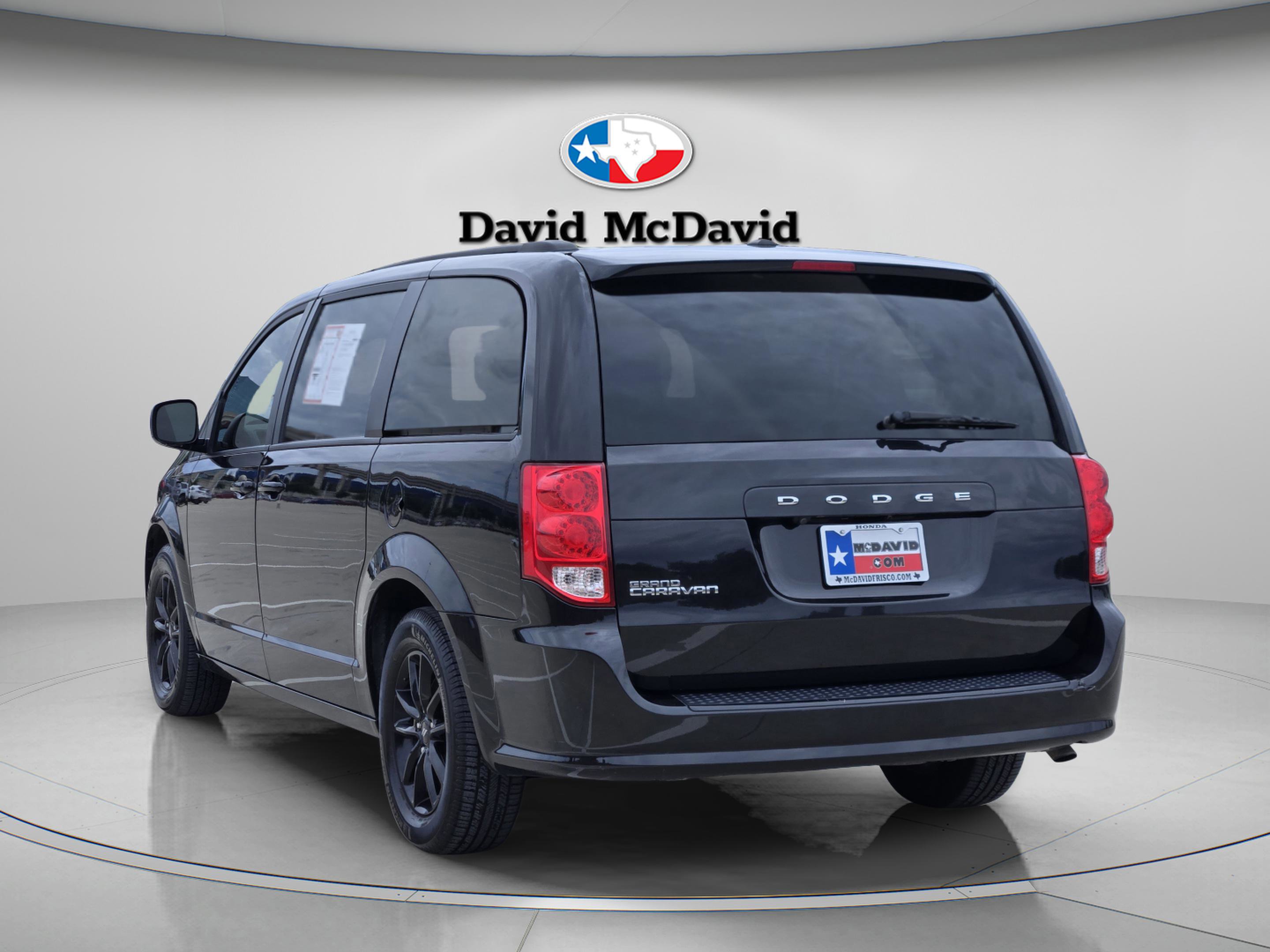 Used 2020 Dodge Grand Caravan SE FWD image 4