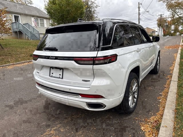 Used 2022 Jeep Grand Cherokee Summit w/ Adv Protech Group IV image 3