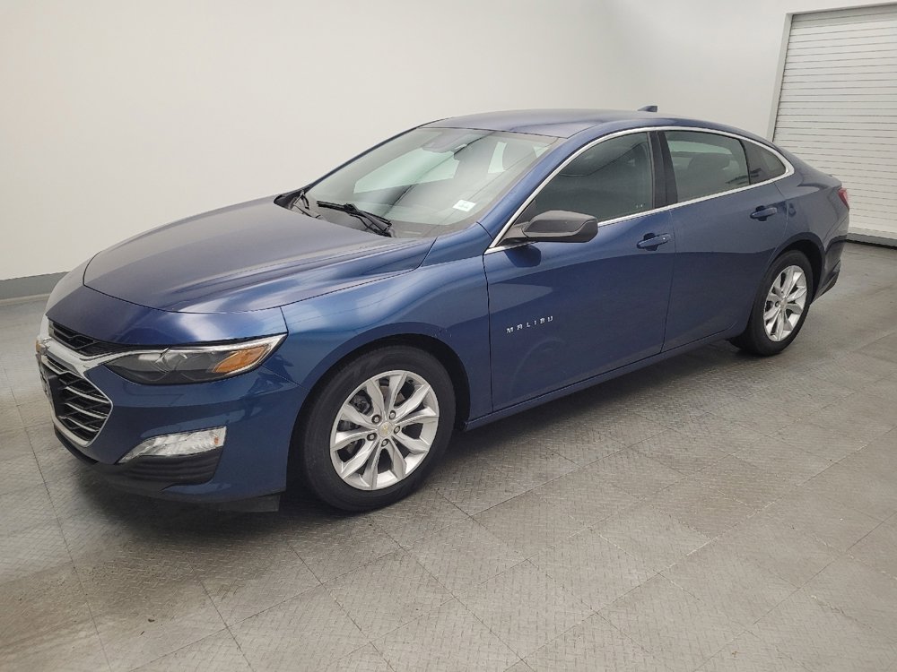 Used 2019 Chevrolet Malibu Hybrid image 2