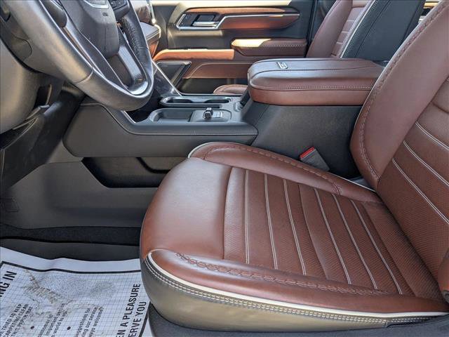 Used 2025 GMC Sierra 2500 Denali Ultimate AWD/4WD image 16