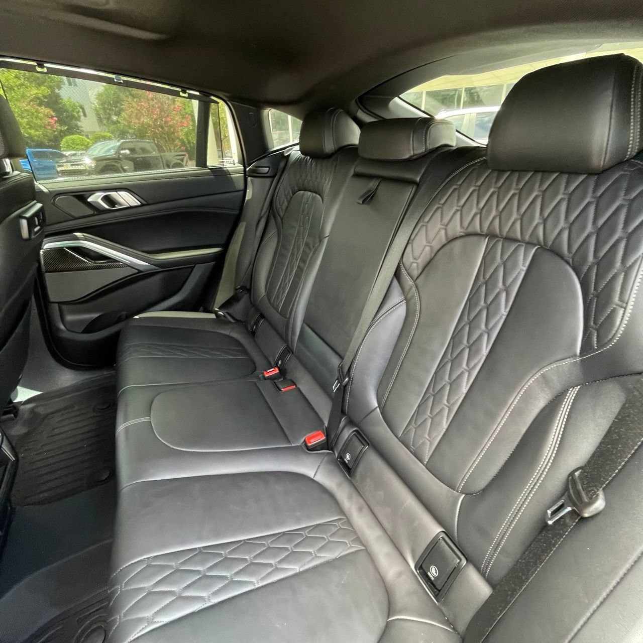 Used 2023 BMW X6 M50i w/ Parking Assistance Package AWD/4WD image 25