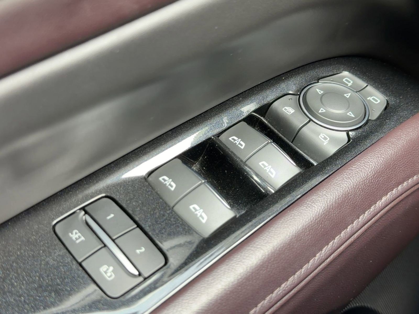 Certified 2024 Cadillac Escalade ESV Sport Platinum w/ LPO, ONYX Package image 11