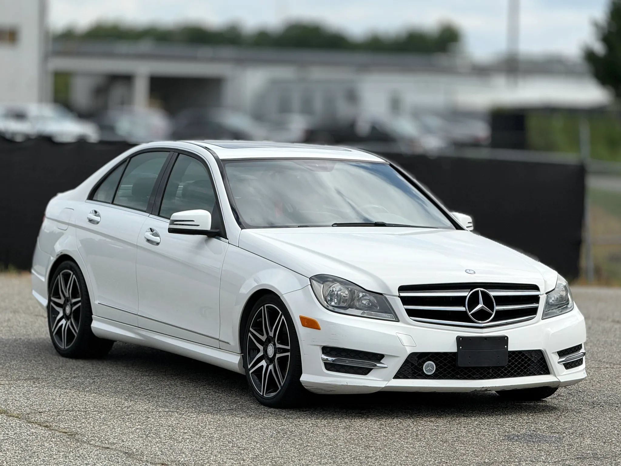Used 2014 Mercedes-Benz C 300 4MATIC Sedan image 1