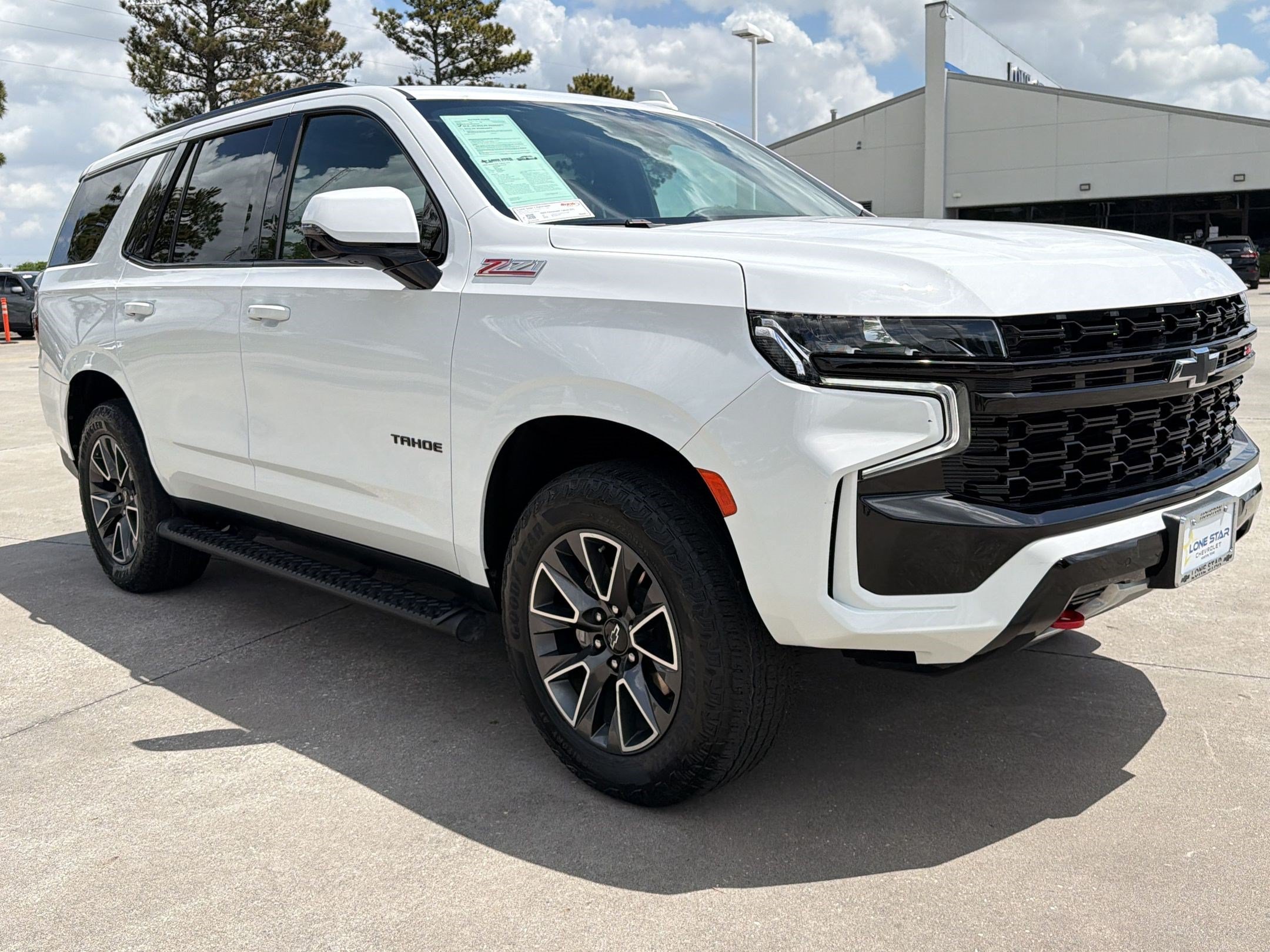 Used 2023 Chevrolet Tahoe Z71 w/ Luxury Package AWD/4WD image 6