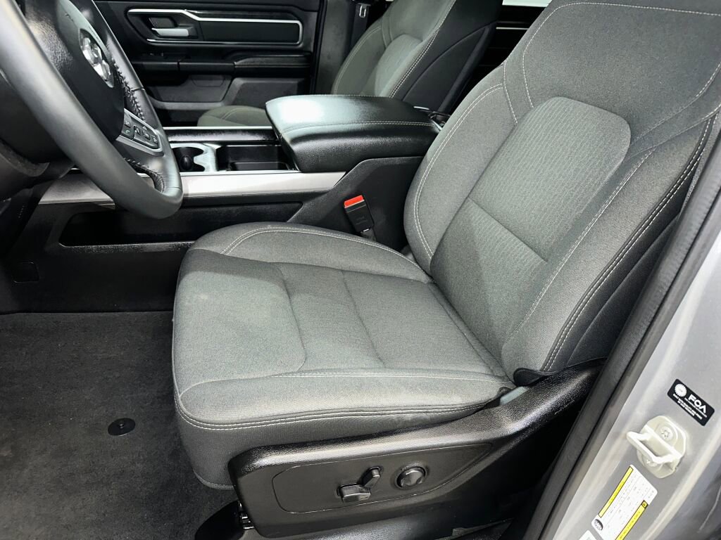 Used 2024 RAM 1500 Big Horn AWD/4WD image 2