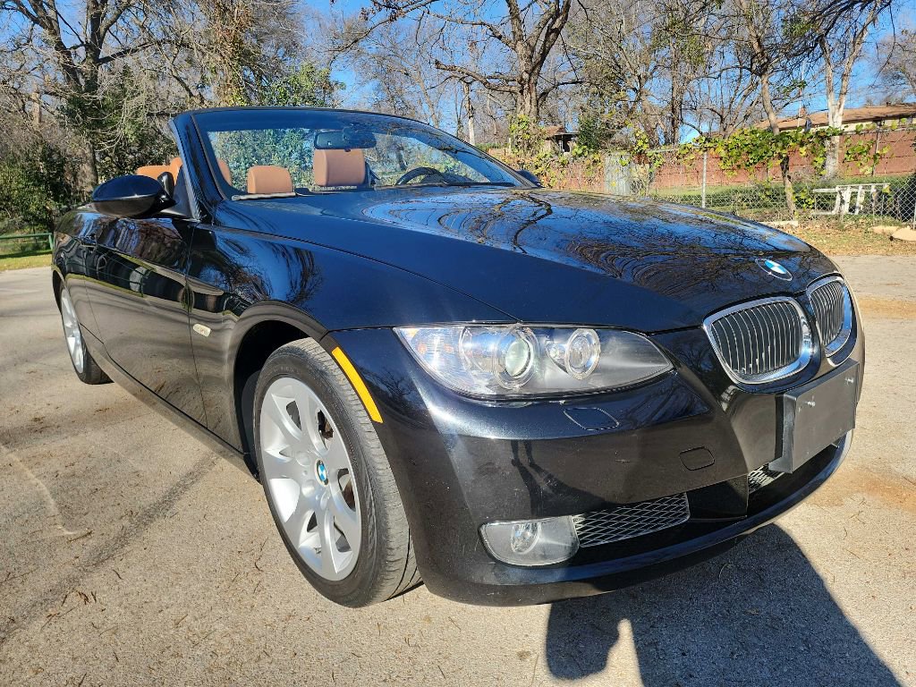 Used 2008 BMW 335i Convertible image 2