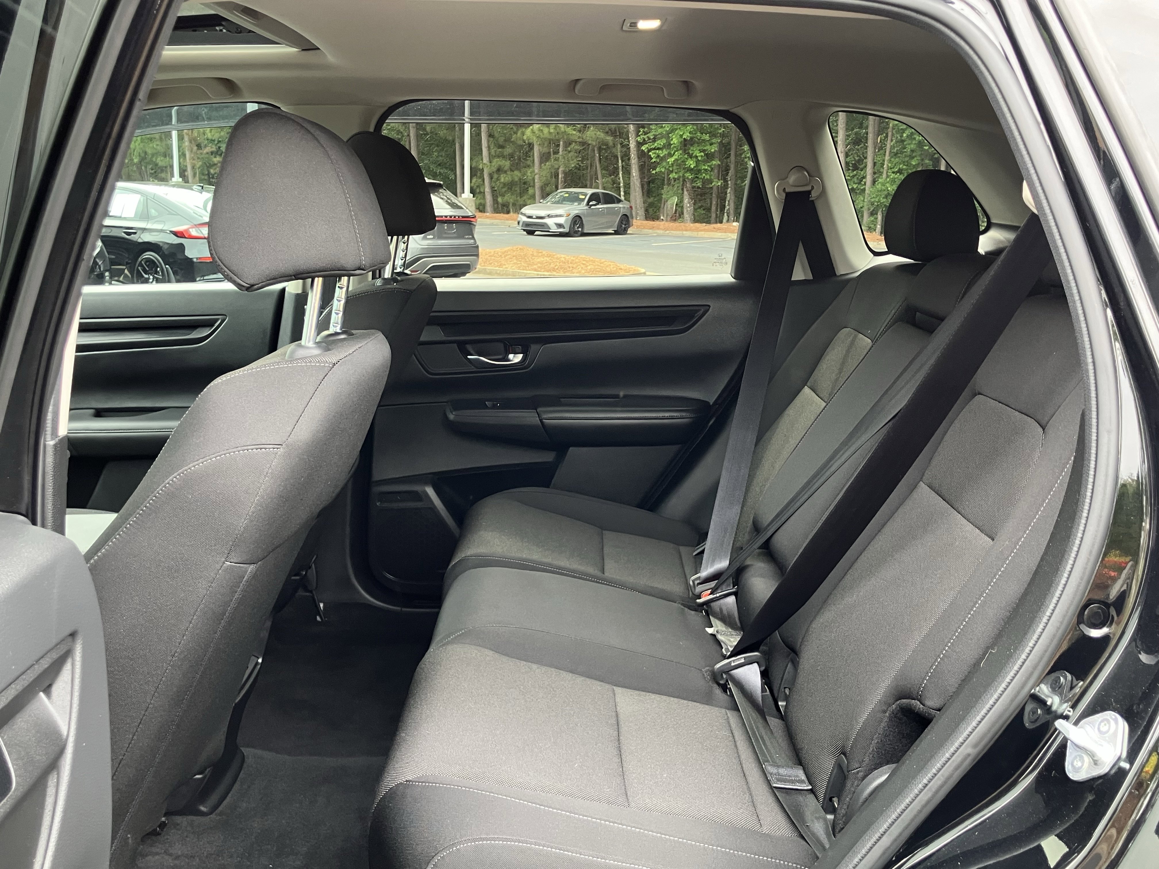 Used 2023 Honda CR-V EX image 32