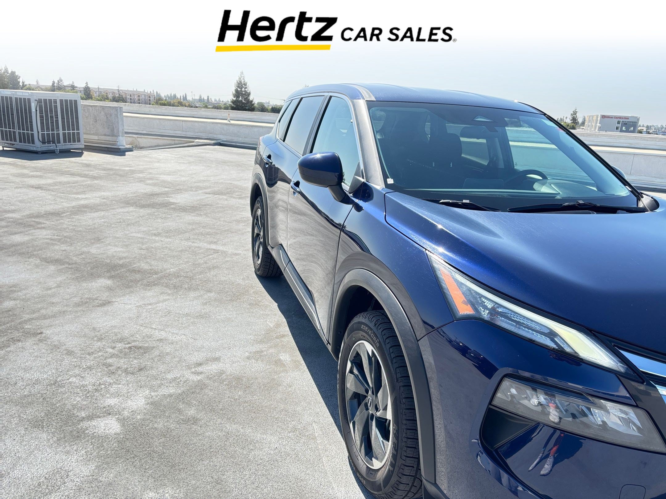 Used 2025 Nissan Rogue SV AWD/4WD image 1