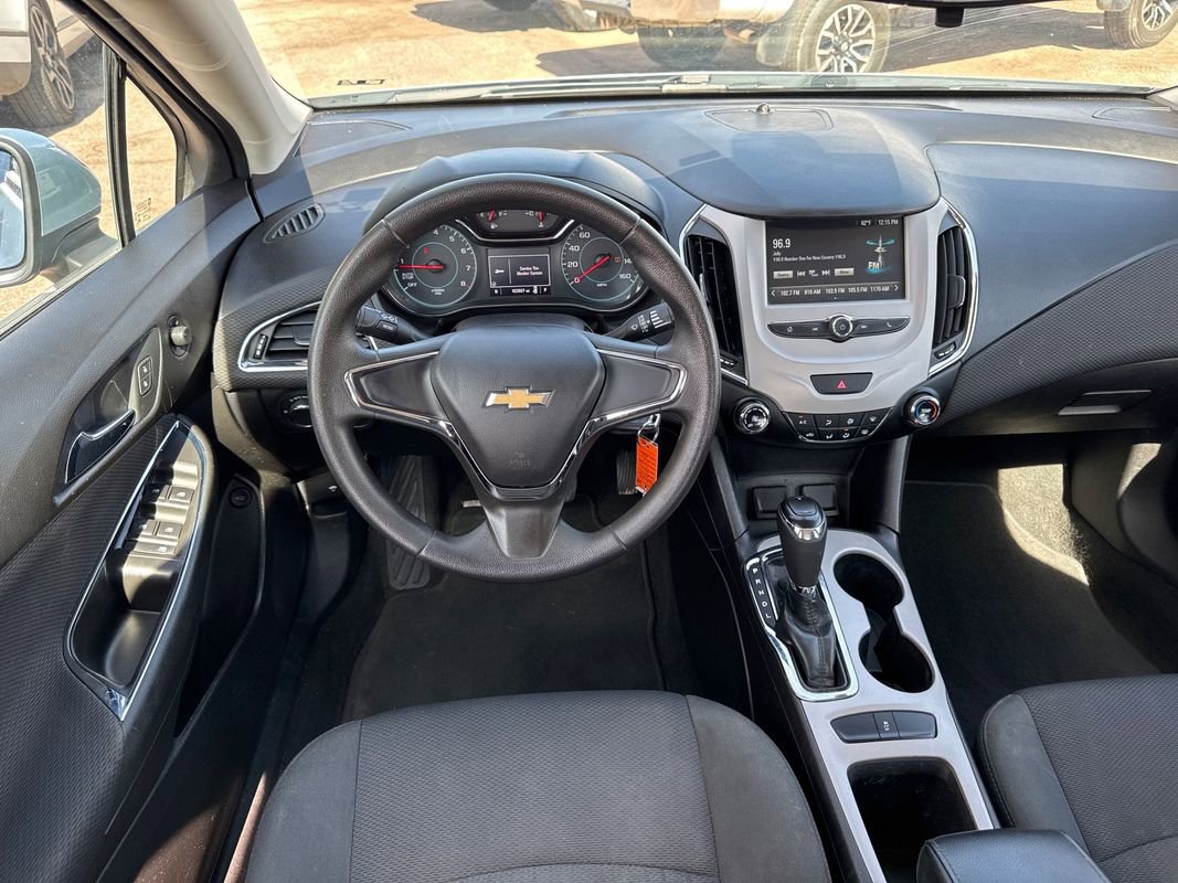 Used 2017 Chevrolet Cruze LS FWD image 21