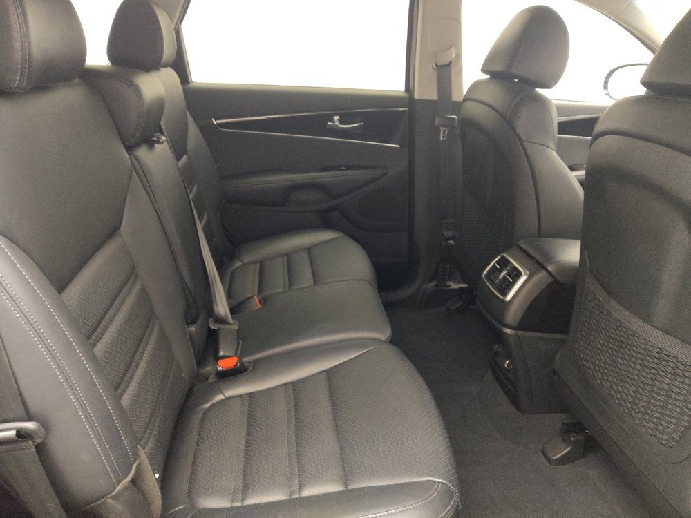 Used 2019 Kia Sorento EX FWD image 19