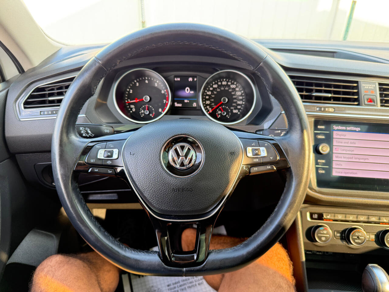 Used 2019 Volkswagen Tiguan SE w/ Panoramic Sunroof Package image 71