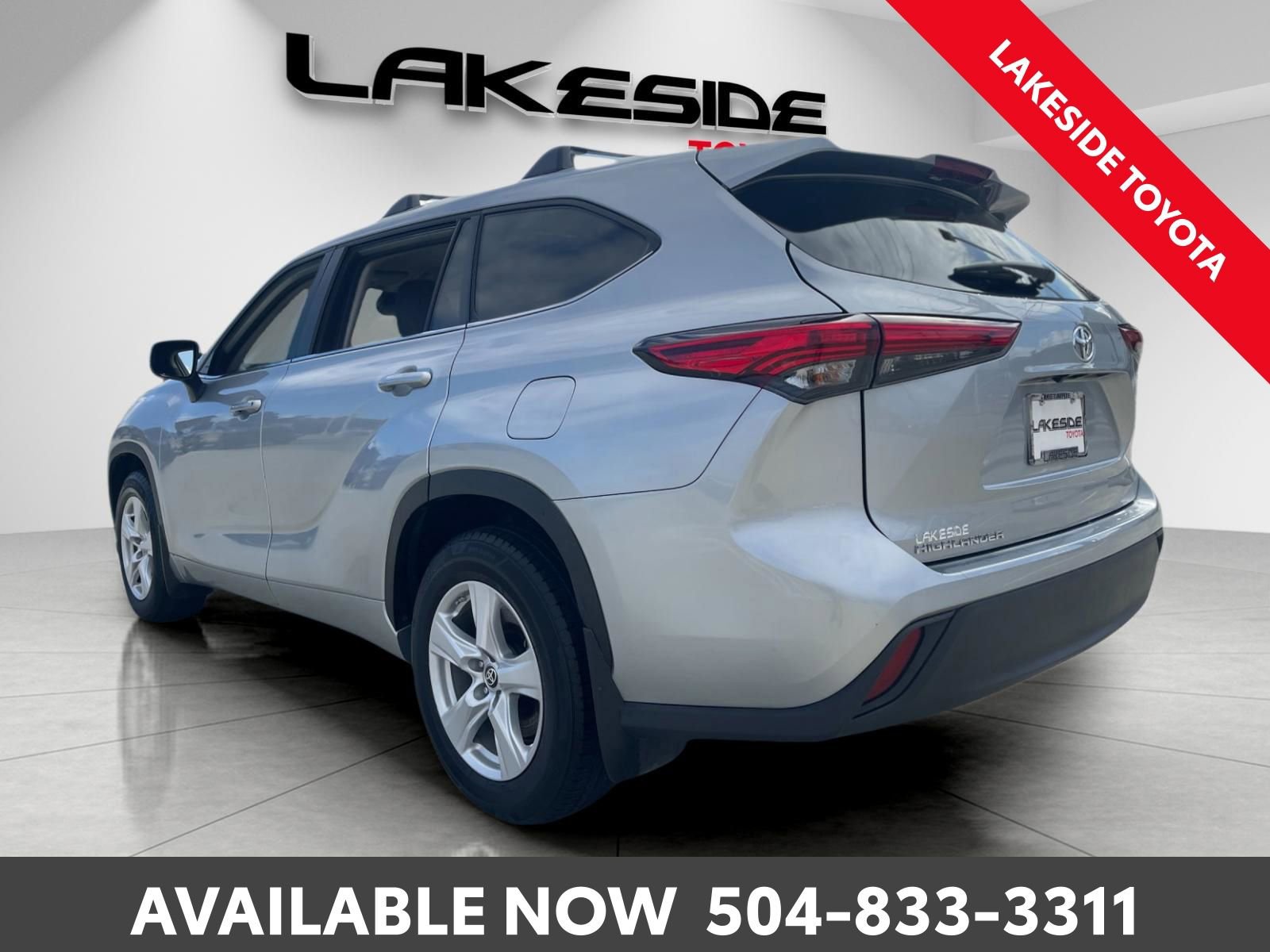 Used 2023 Toyota Highlander L image 4