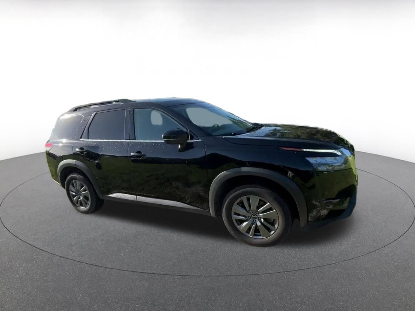 Used 2025 Nissan Pathfinder SV FWD video 2