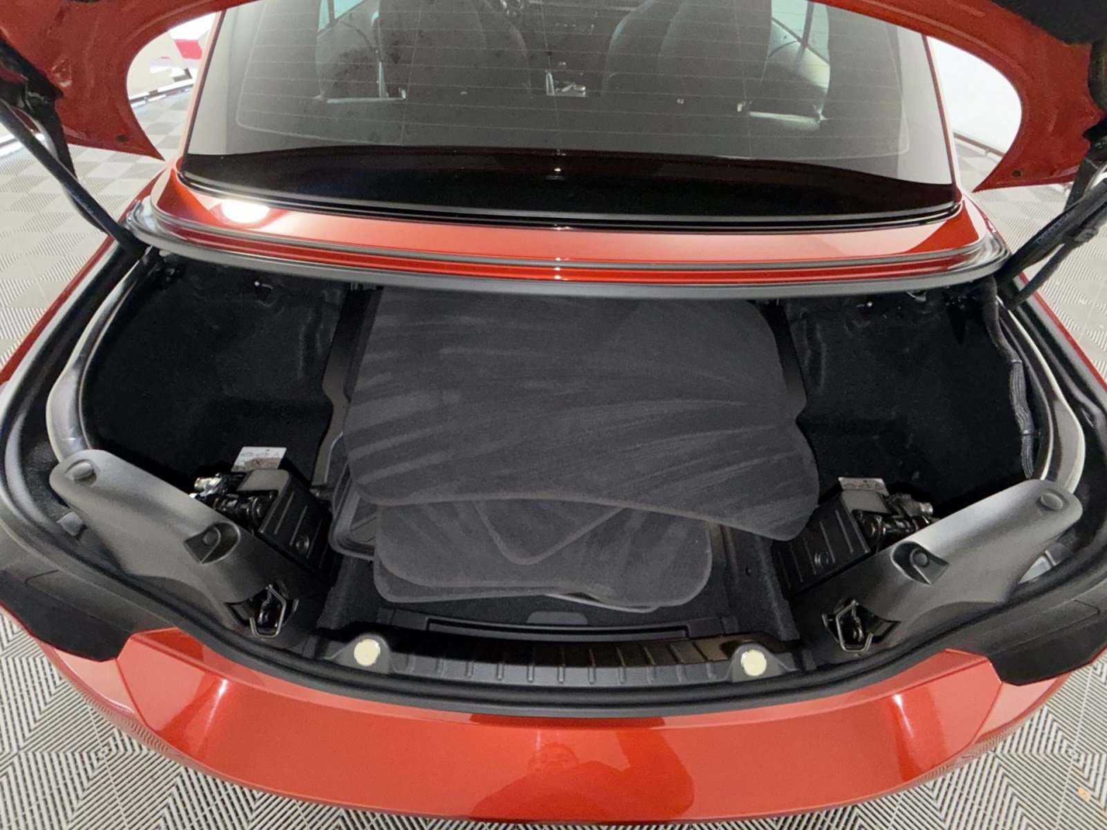 Used 2016 BMW M4 Convertible RWD image 25