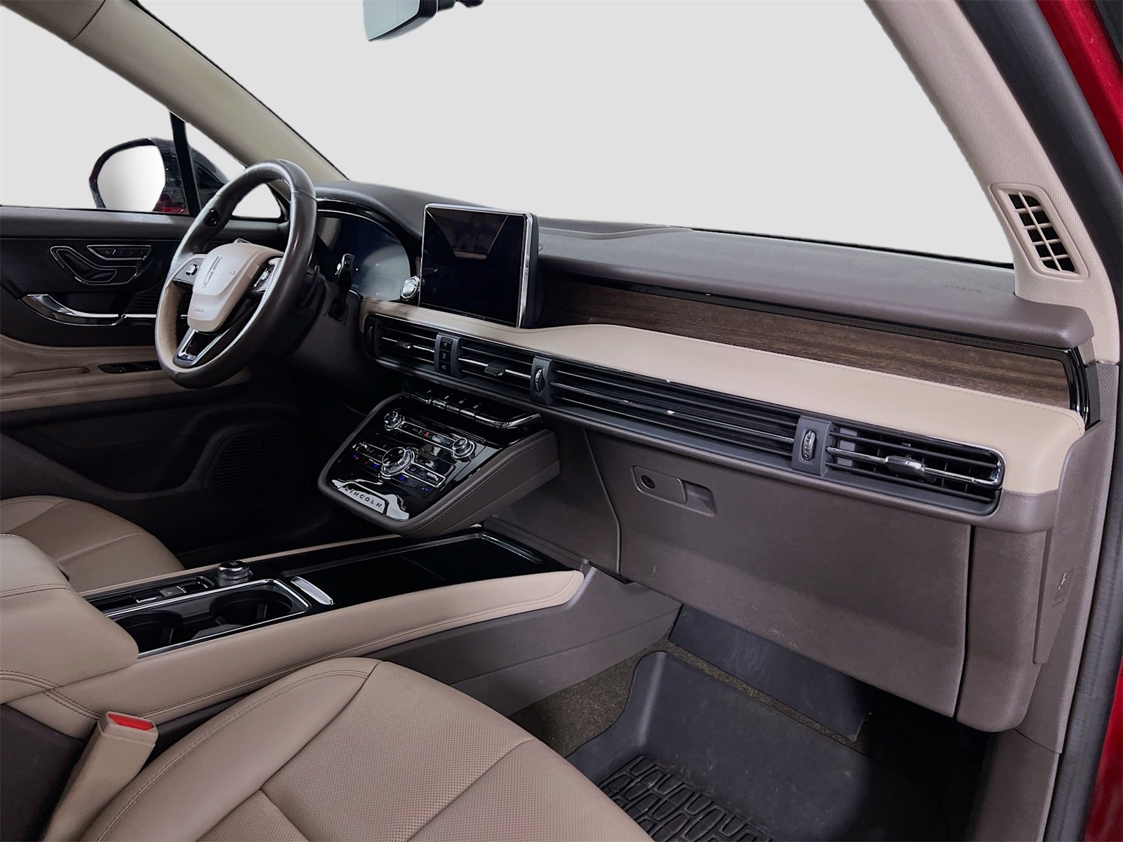 Used 2022 Lincoln Corsair Reserve w/ Elements Package image 31