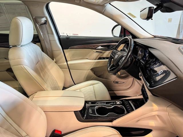 Certified 2022 Buick Envision Avenir w/ Technology Package II AWD/4WD image 23