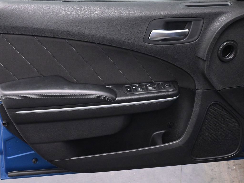 Used 2023 Dodge Charger SXT image 13