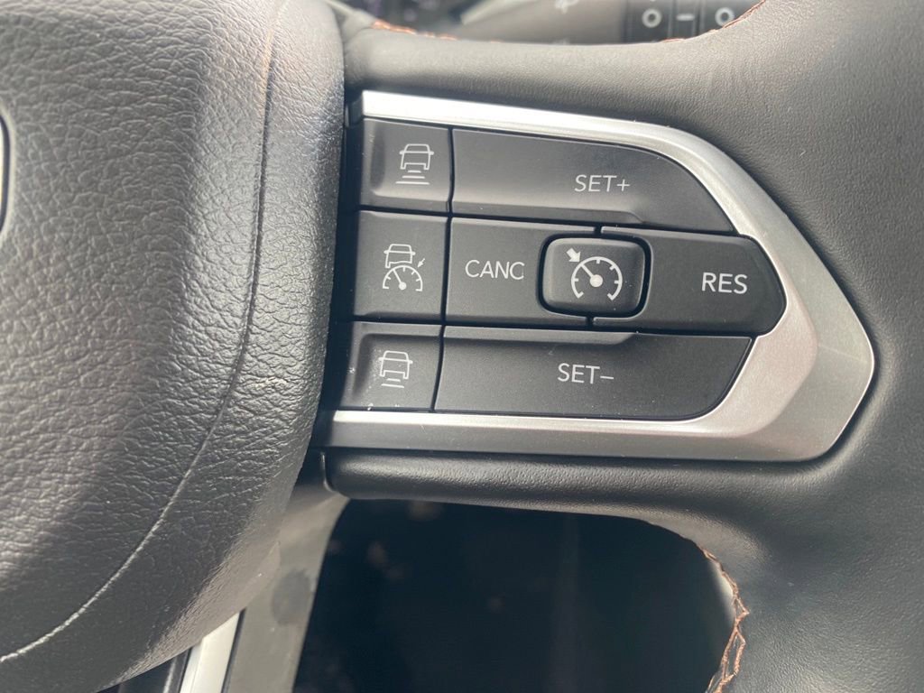 Used 2022 Jeep Compass Limited image 9