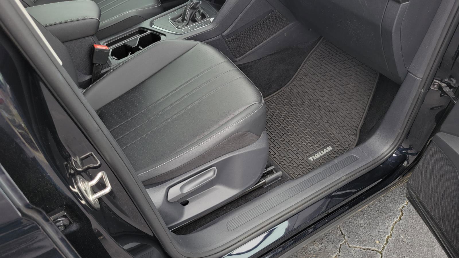 Certified 2023 Volkswagen Tiguan SE image 39