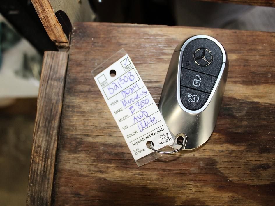 Used 2024 Mercedes-Benz E 350 4MATIC Sedan image 44