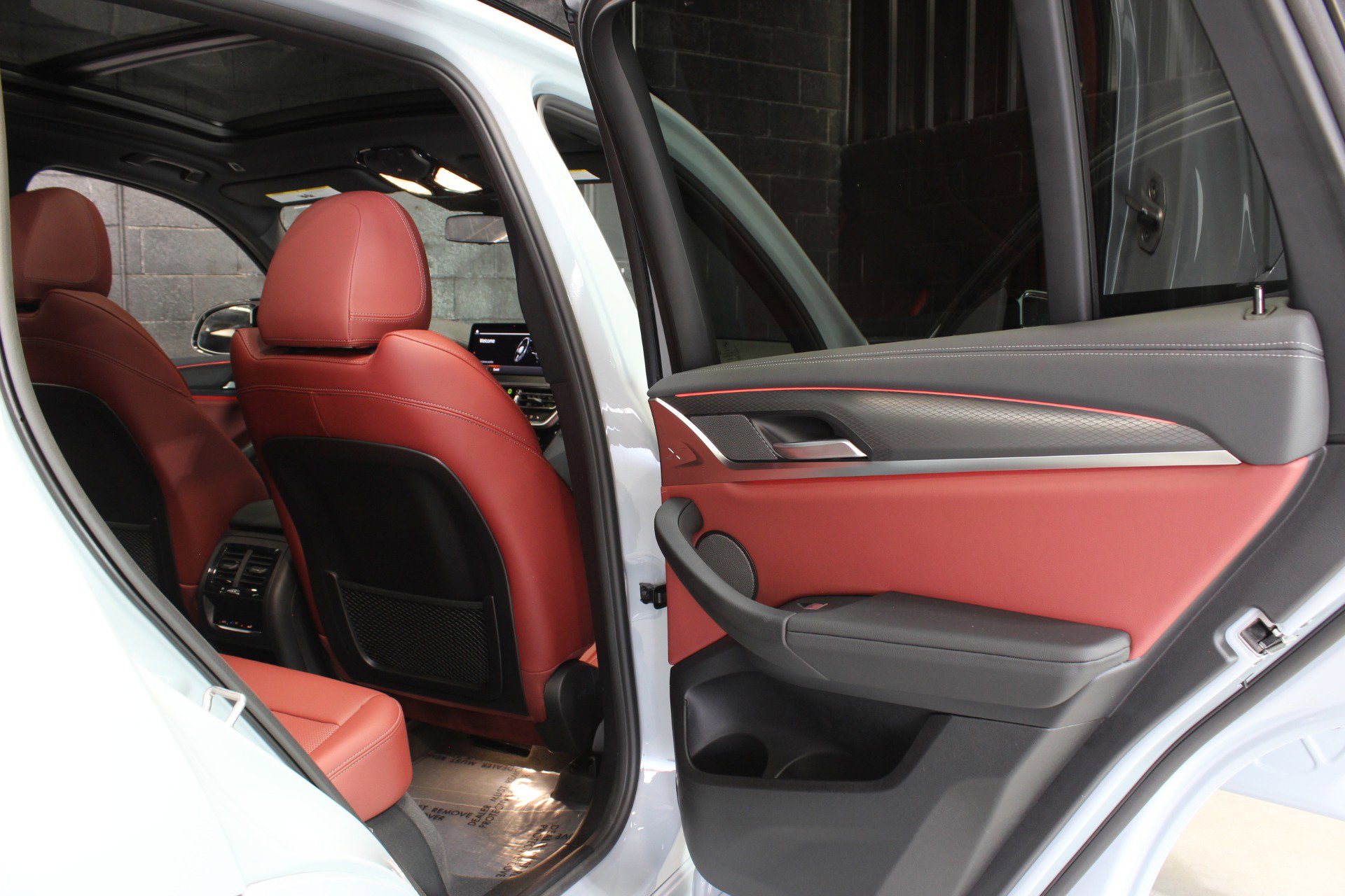 Used 2024 BMW X3 M40i w/ Premium Package image 41