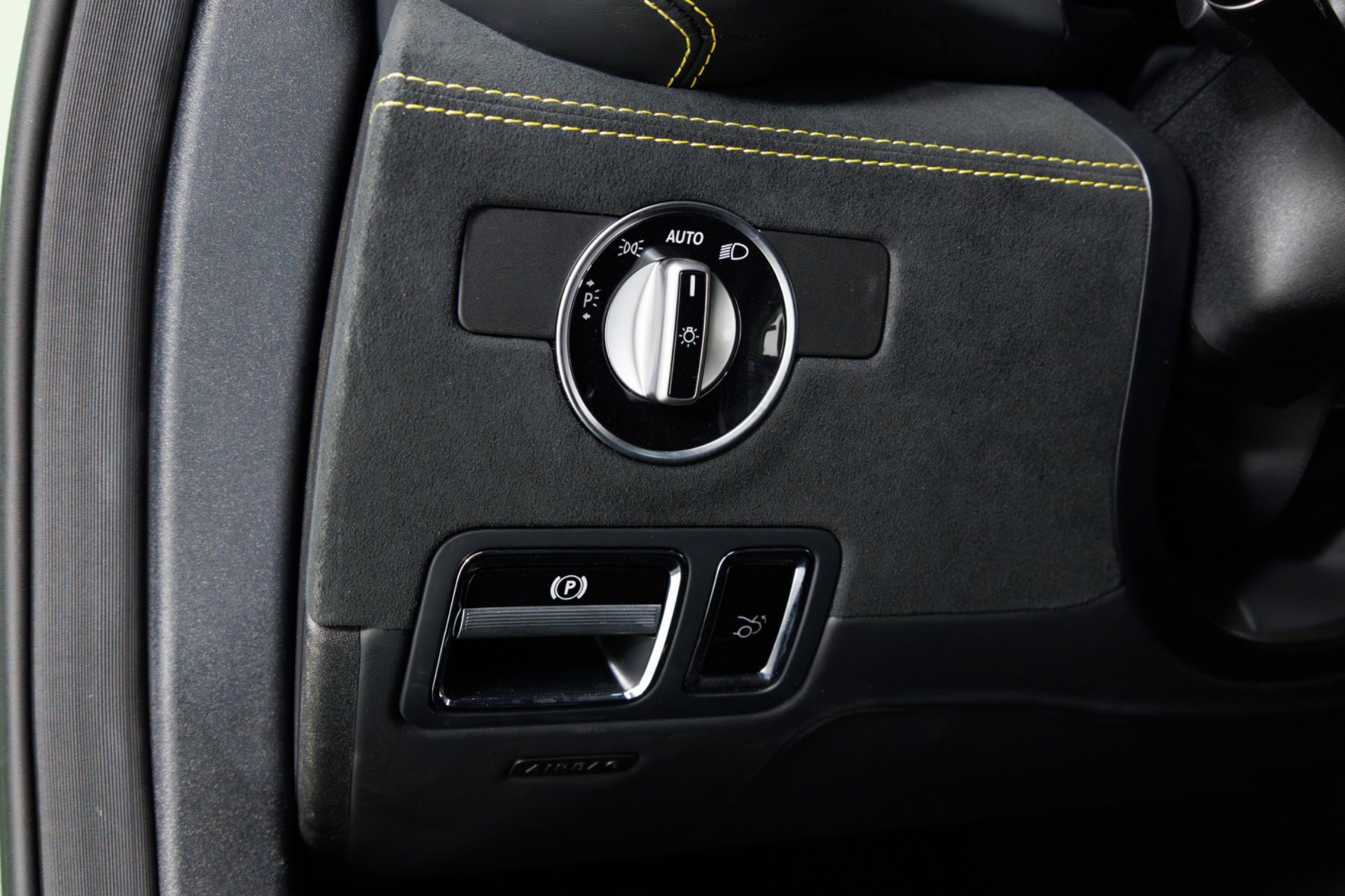 Used 2018 Mercedes-Benz AMG GT R image 28