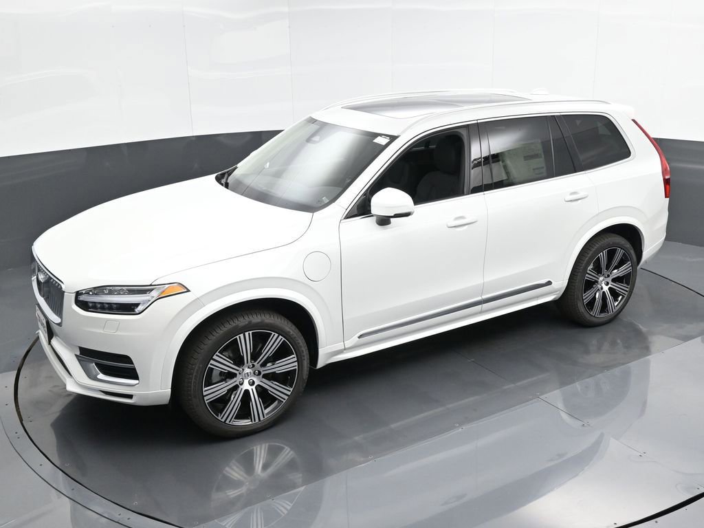 New 2025 Volvo XC90 T8 Core w/ Protection Package Premier AWD/4WD image 37