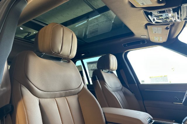 New 2027 Land Rover Range Rover SE AWD/4WD image 16
