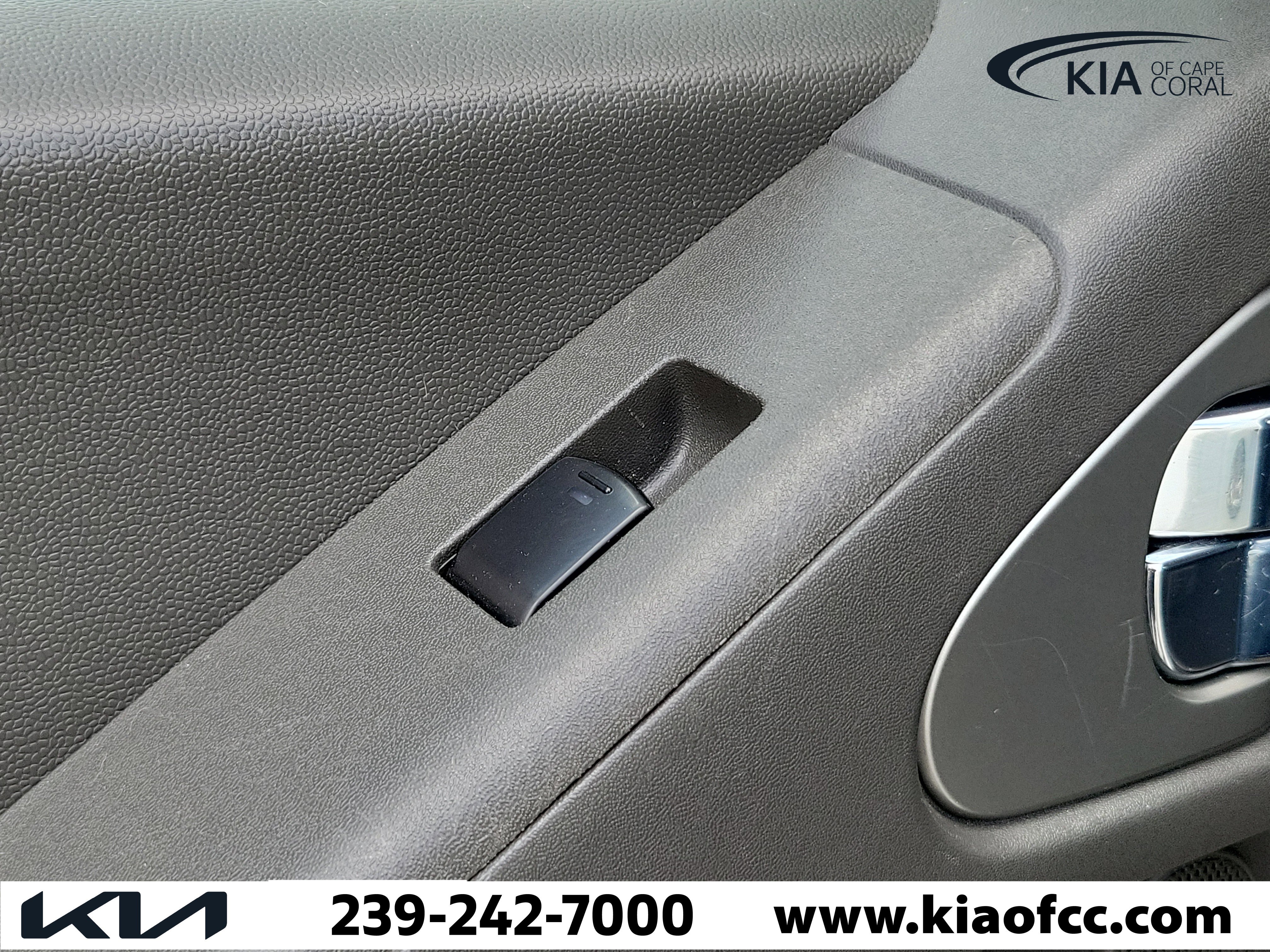 Used 2017 Nissan Frontier PRO-4X w/ Pro-4x Luxury Package image 14