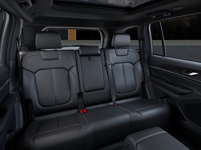 New 2025 Jeep Grand Cherokee Limited w/ Black Appearance Package image 15