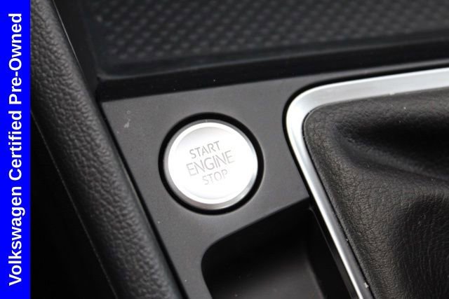 Used 2025 Volkswagen Jetta SE FWD image 30