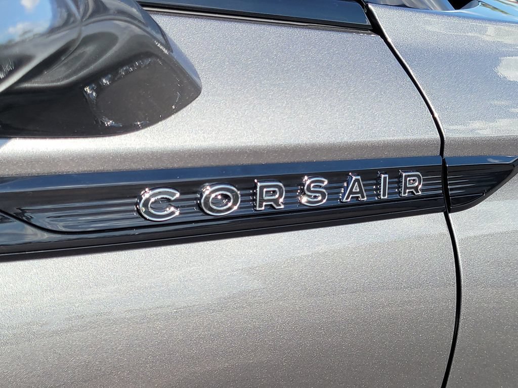 Used 2025 Lincoln Corsair Grand Touring w/ Equipment Group 301A AWD/4WD image 6