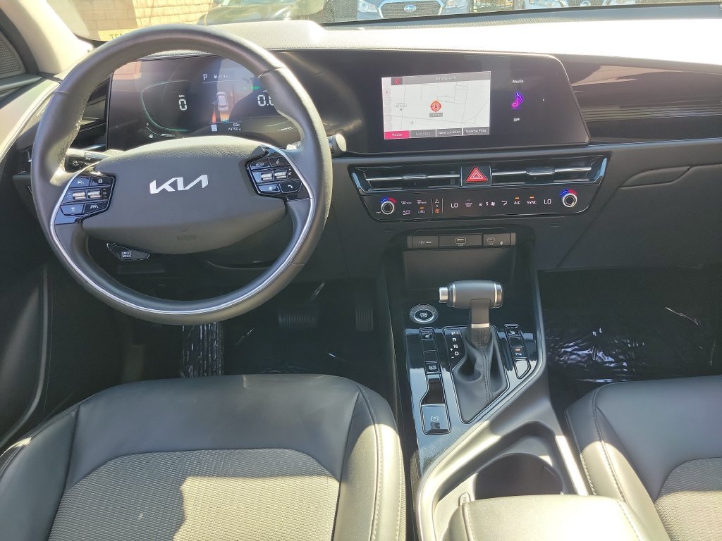 Used 2023 Kia Niro EX FWD image 12