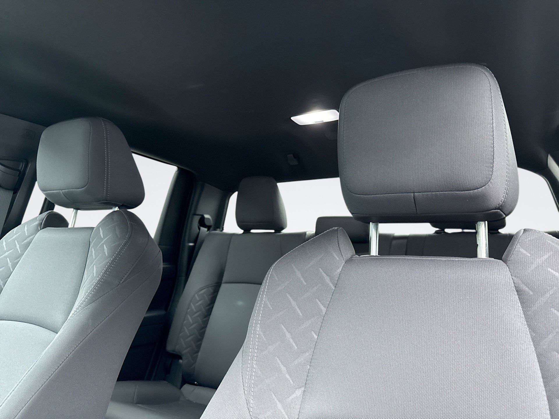 Used 2024 Toyota Tacoma SR5 AWD/4WD image 11