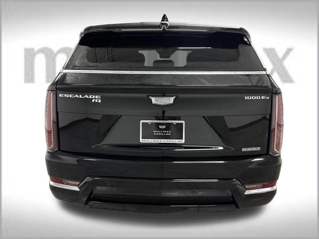 New 2025 Cadillac Escalade IQ Luxury 2 image 17