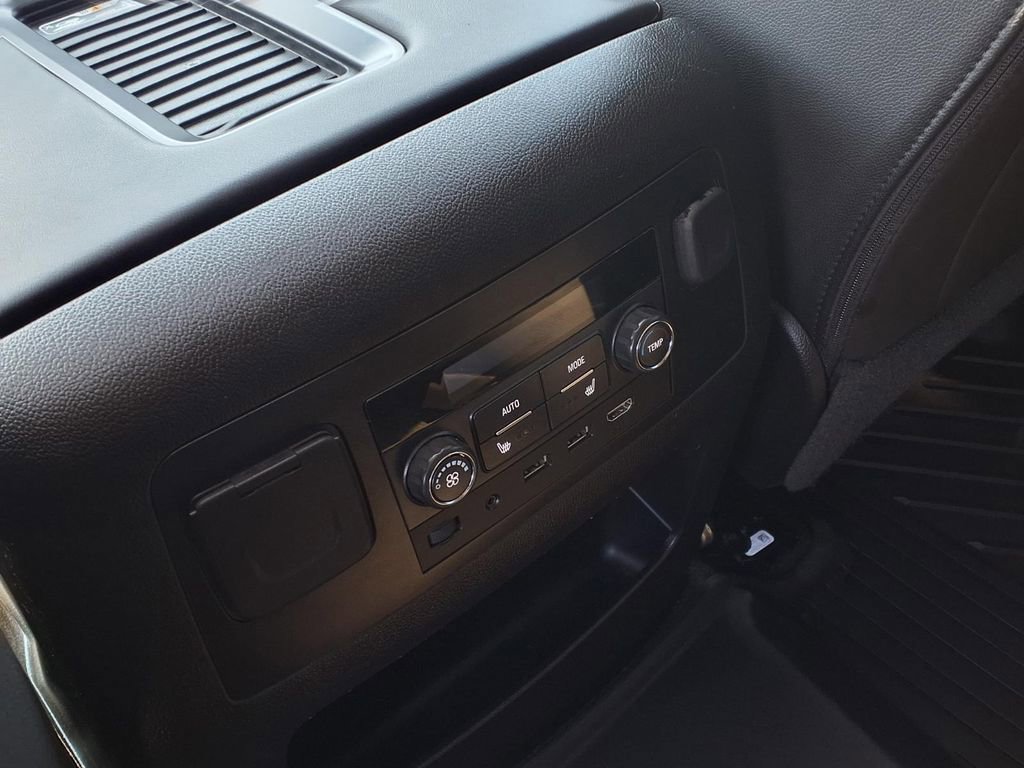 Used 2018 Chevrolet Tahoe Premier image 29