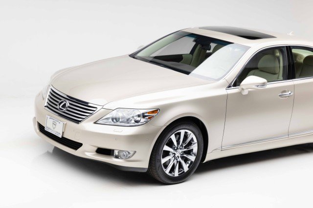 Used 2012 Lexus LS 460 w/ Luxury Value Edition image 25