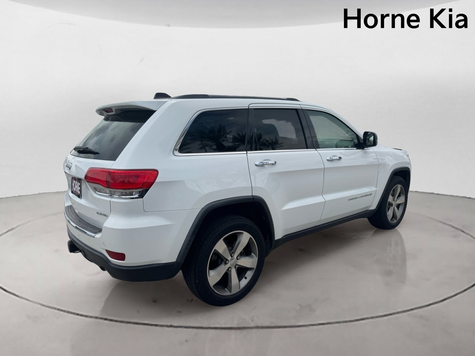 Used 2014 Jeep Grand Cherokee Limited w/ Luxury Group II AWD/4WD image 4