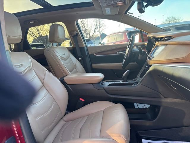 Used 2019 Cadillac XT5 Platinum image 30