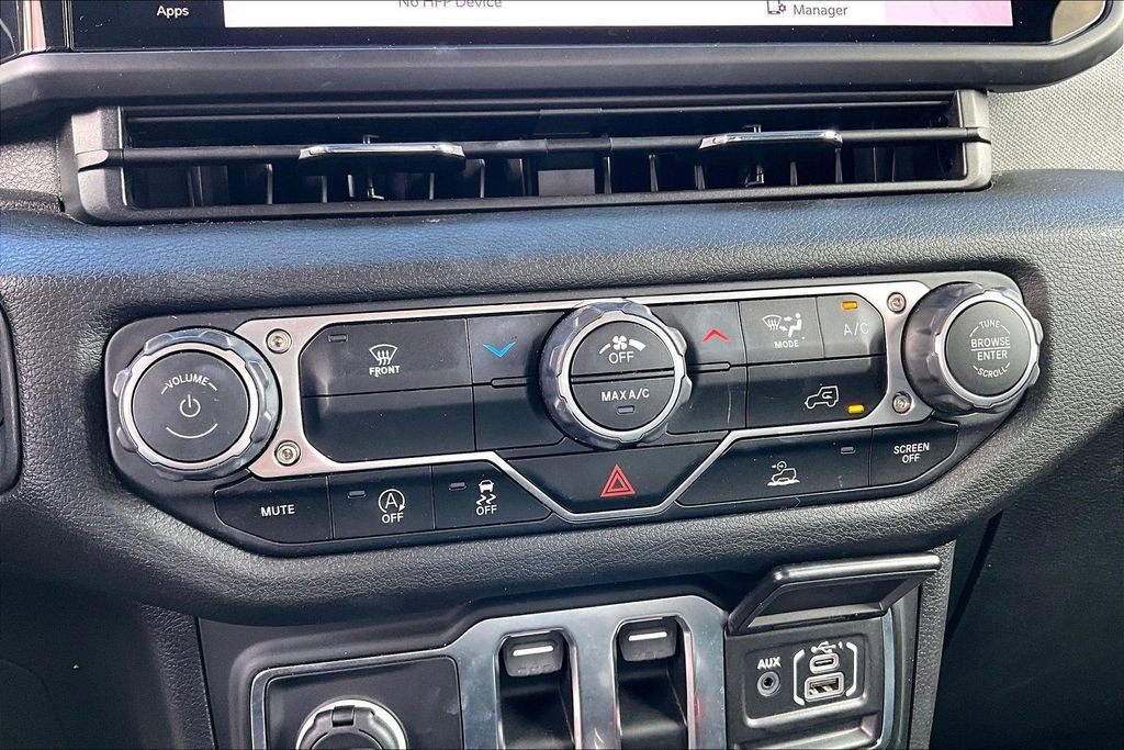 Used 2025 Jeep Wrangler Sport AWD/4WD image 24