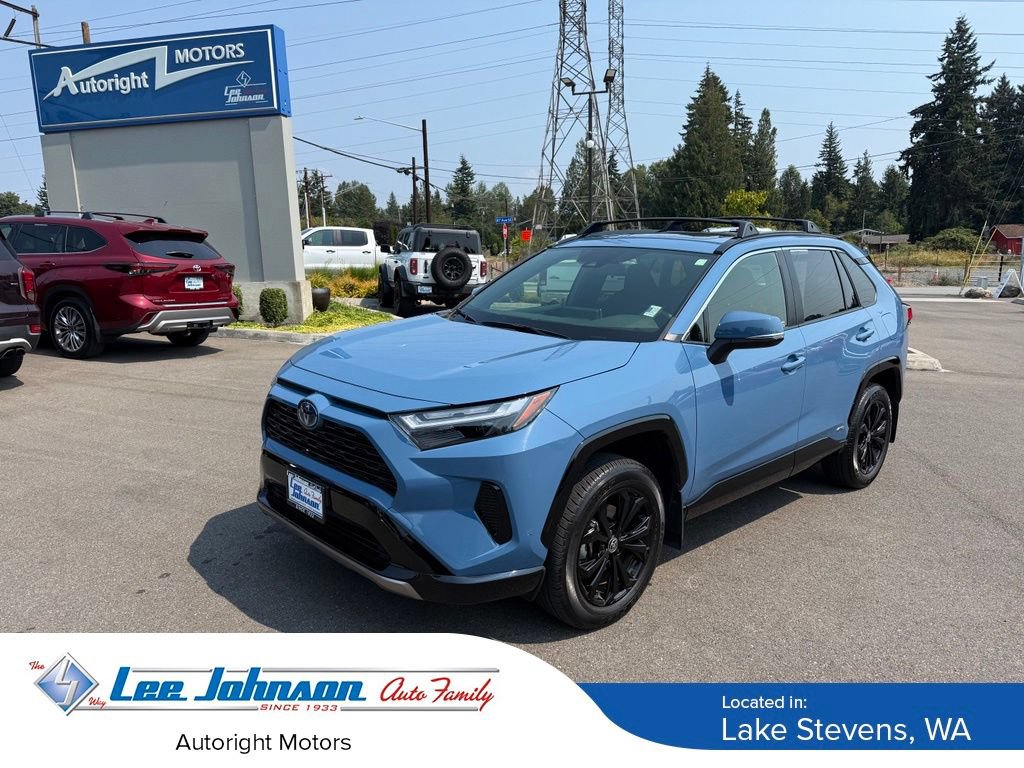 Used 2024 Toyota RAV4 SE w/ Convenience Package AWD/4WD image 1