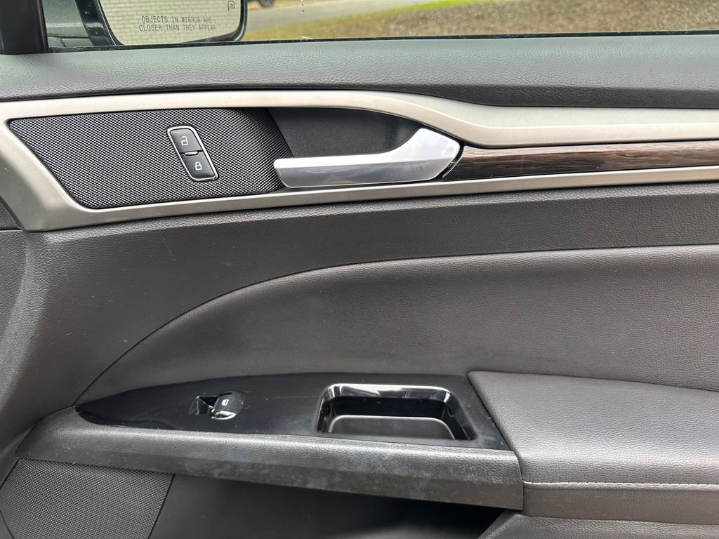 Used 2014 Ford Fusion SE w/ Equipment Group 202A image 37