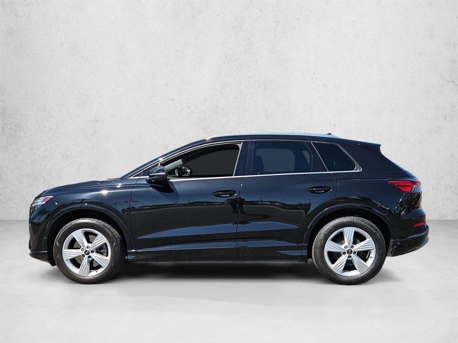 Used 2022 Audi Q4 e-tron Prestige AWD/4WD image 10