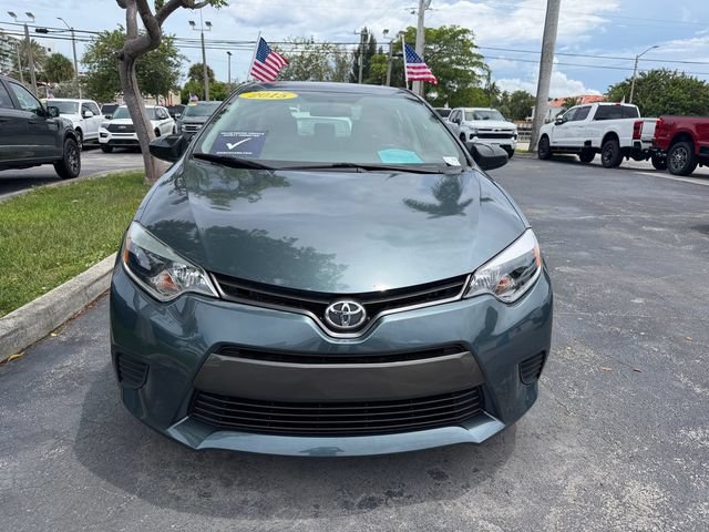 Used 2015 Toyota Corolla LE FWD image 2