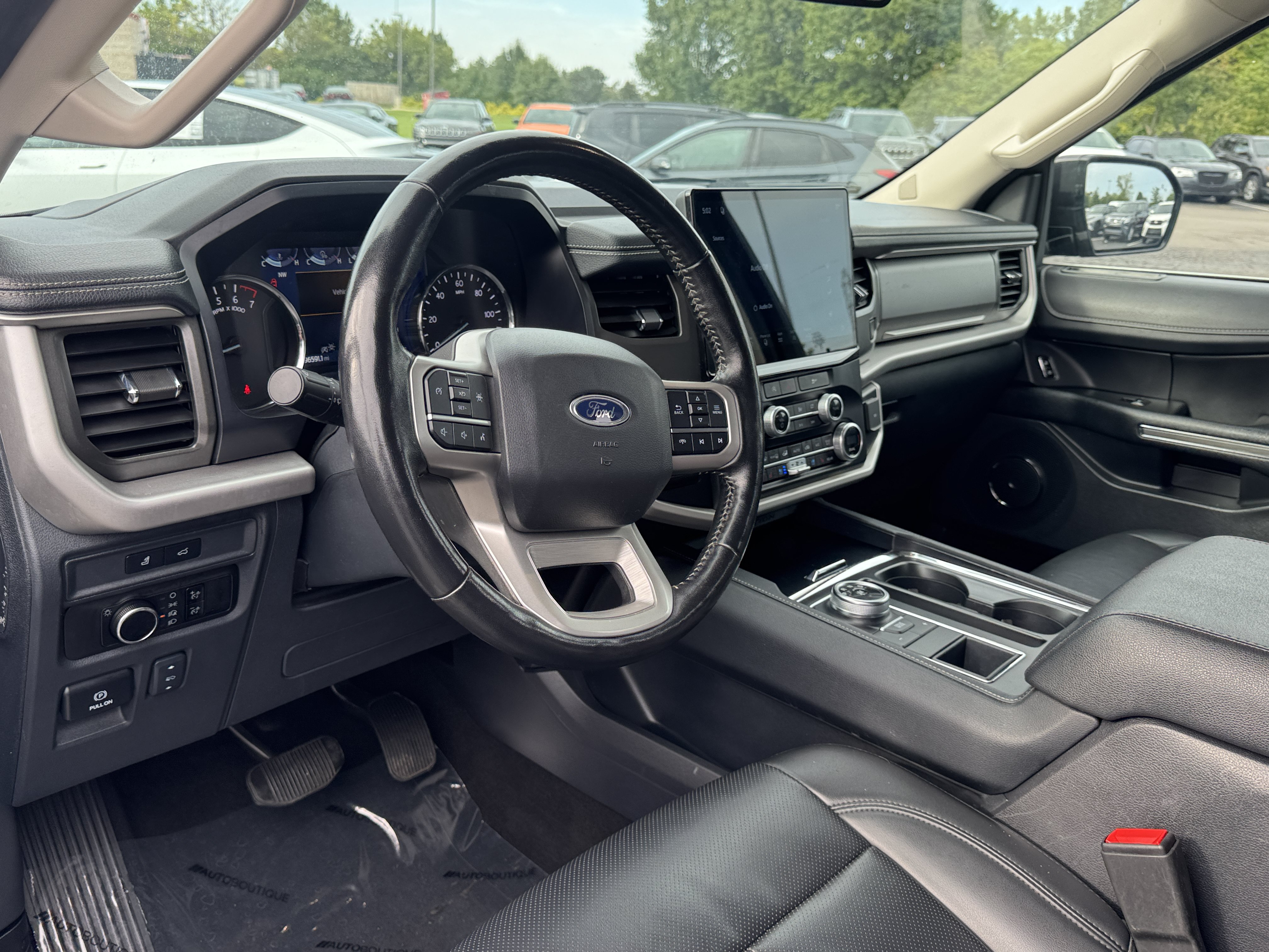 Used 2024 Ford Expedition Max XLT RWD image 7