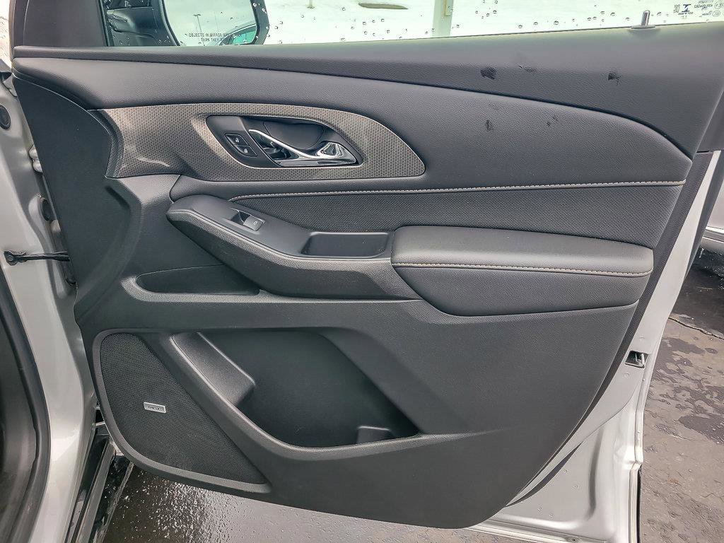 Certified 2022 Chevrolet Traverse Premier w/ Redline Edition image 23